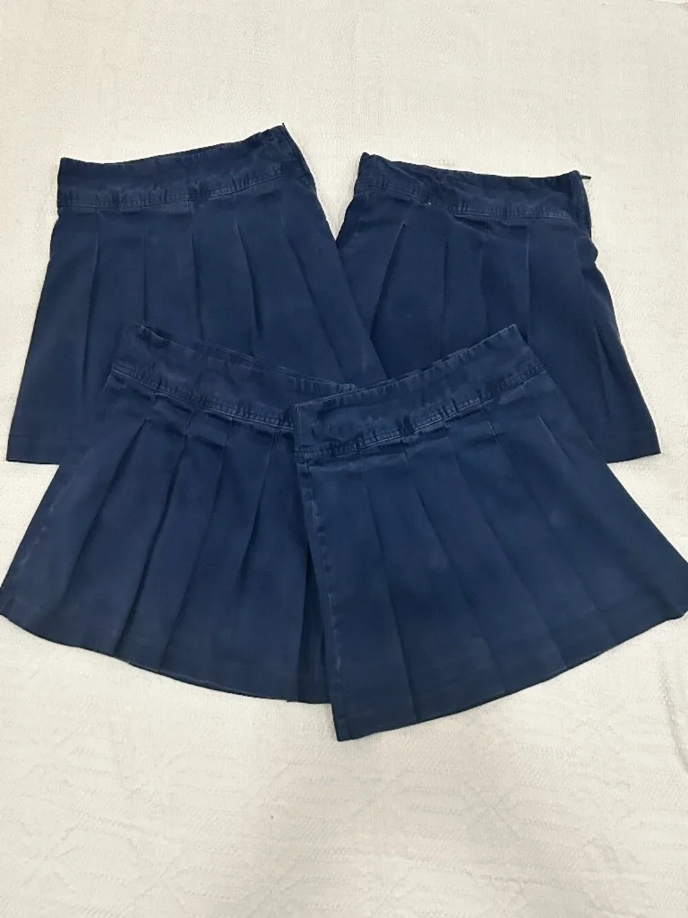 Bundle: (4) Uniform Navy Skort - size 8